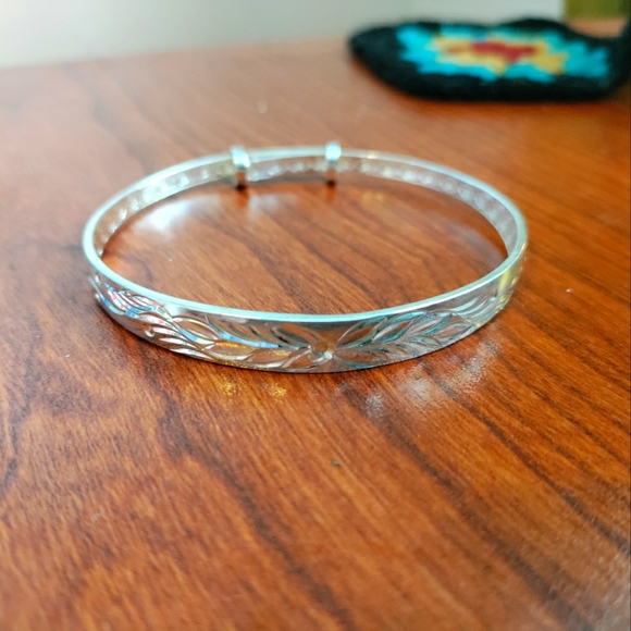 sterling silver 925 Jewelry - Sterling silver 925 stamped floral cuff bracelet